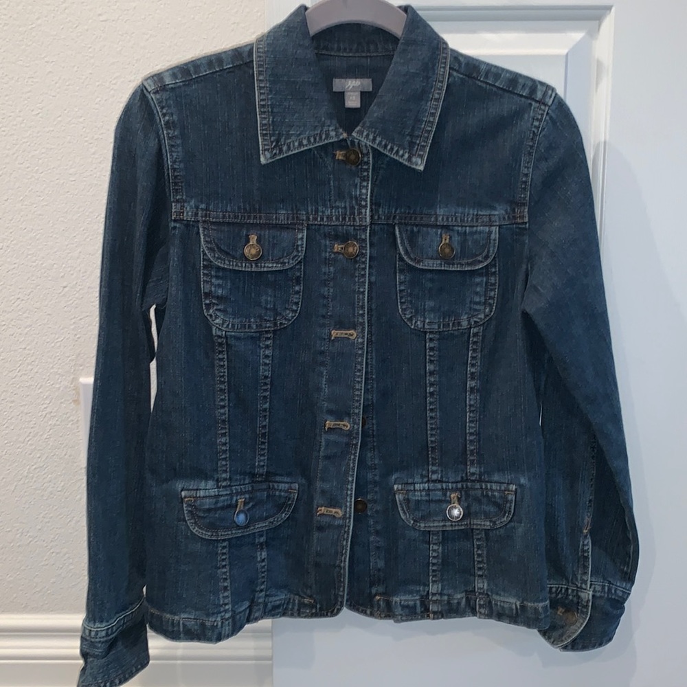 J JILL Never Worn Stretch Jean Jacket.  Size XS. Excellent Condition.